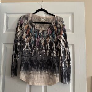 Vocal Feather Pattern Long Sleeve Top